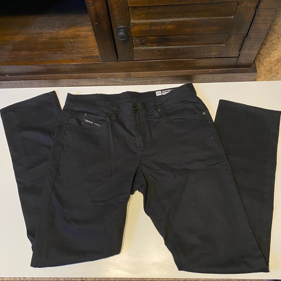 Zumiez Other - Zumiez Empire Skeletor Skinny Jeans